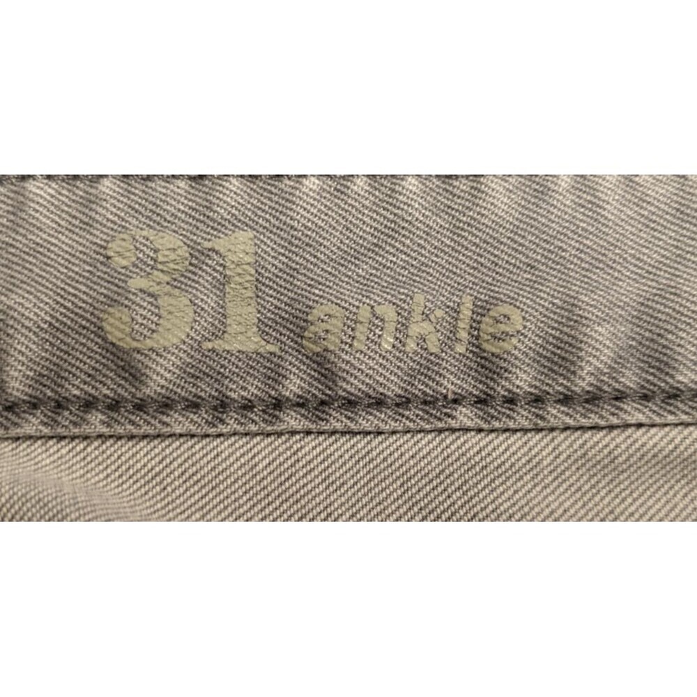 Women's J. Crew Grey Smoke Wash Toothpick Ankle Jeans Size 31 X 28 - Picture 10 of 11